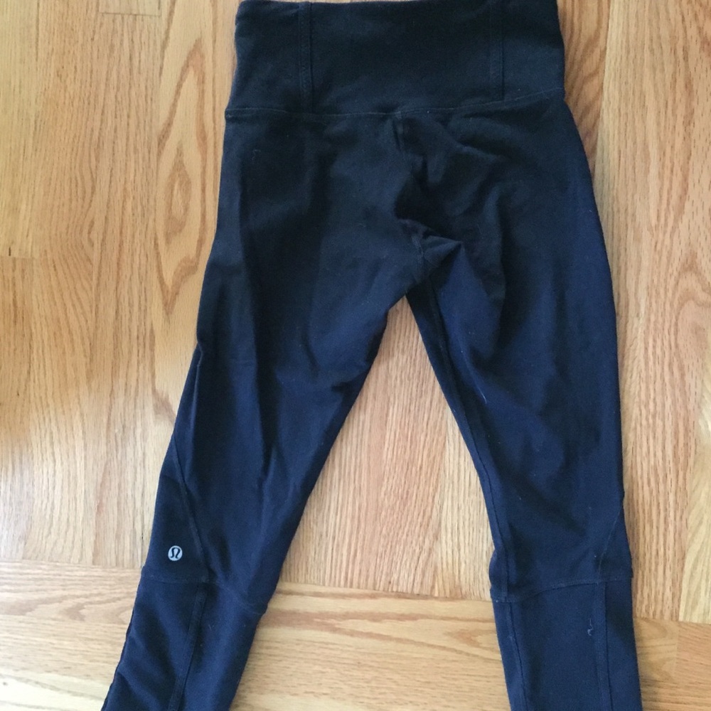 Lululemon Button Crops - image 7